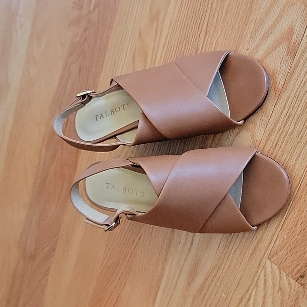 Talbots Carmel Tan Slingback Blockheel Sandals - Picture 12 of 12